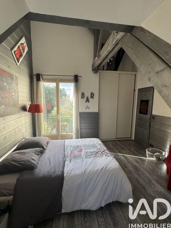 Maison - 177 m² - 7 pièces