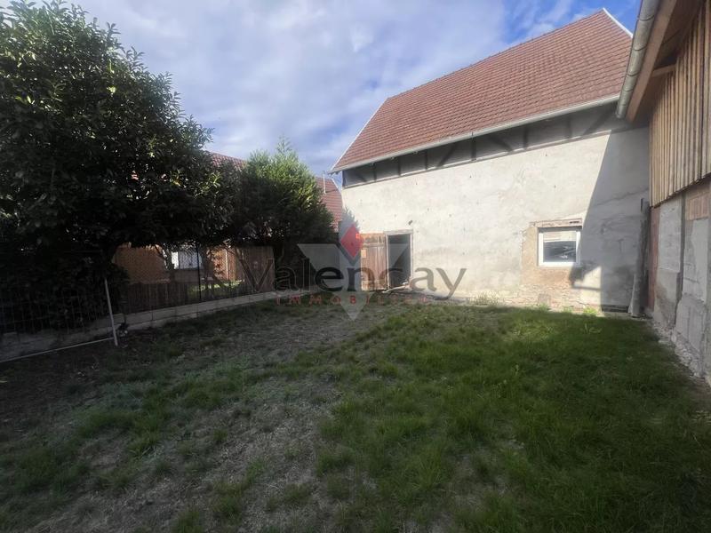 Grange - 160 m² - 1 pièce