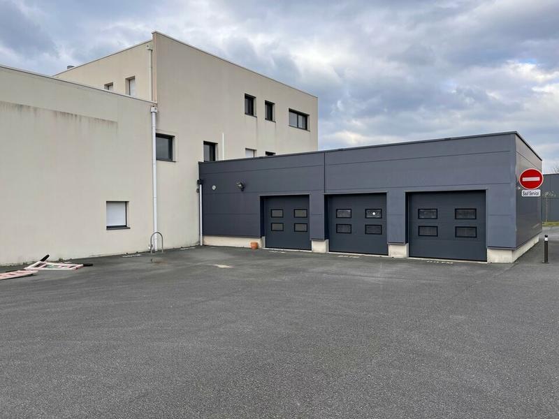 Bureau - 565 m²