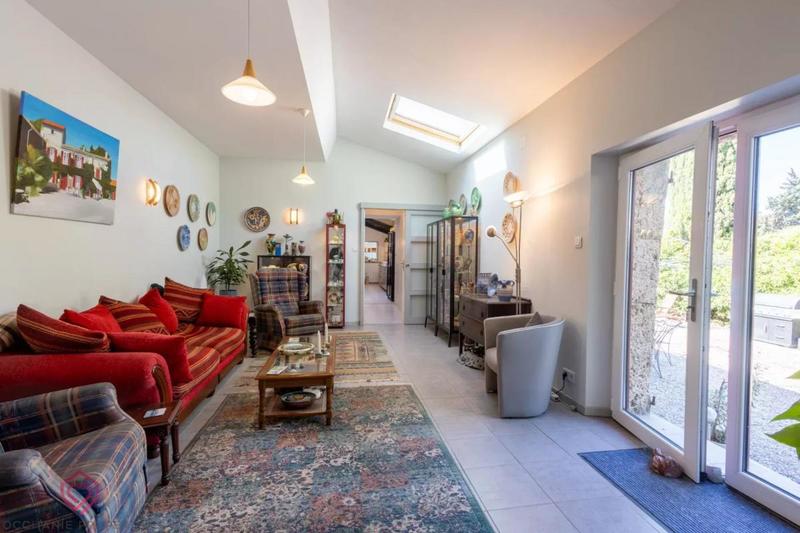 Propriété - 530 m² - 23 pièces