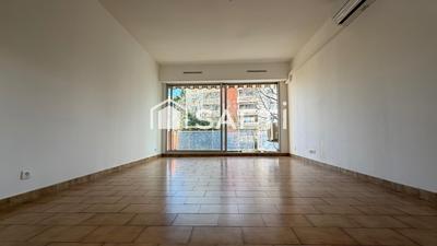 Appartement - 70 m² - 3 pièces