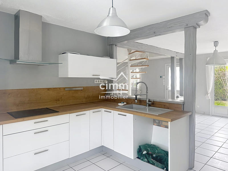 Maison - 101 m² - 6 pièces