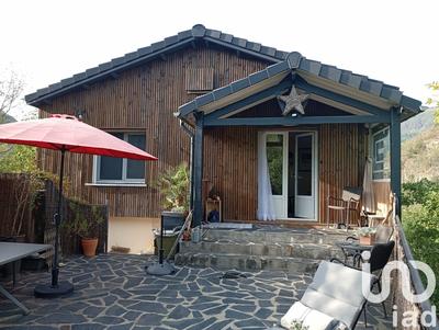 Maison - 104 m² - 5 pièces