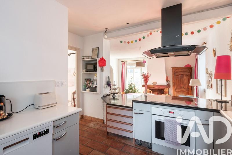 Maison - 275 m² - 8 pièces