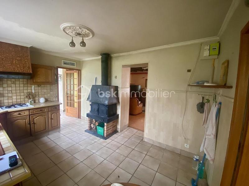 Maison - 99 m² - 5 pièces