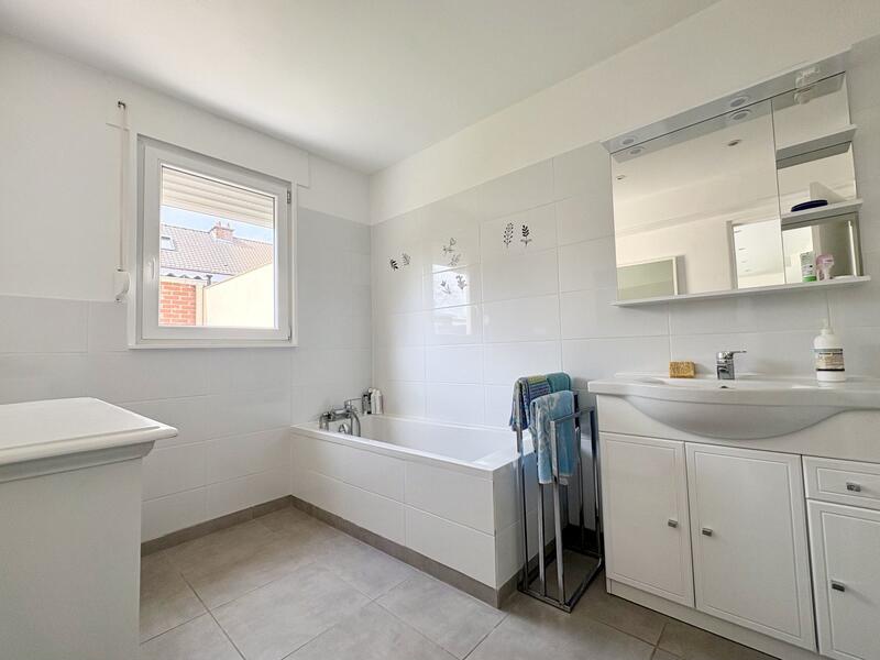 Maison - 112 m² - 5 pièces