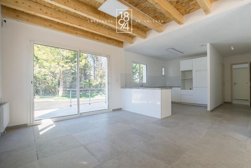 Maison - 144 m² - 5 pièces