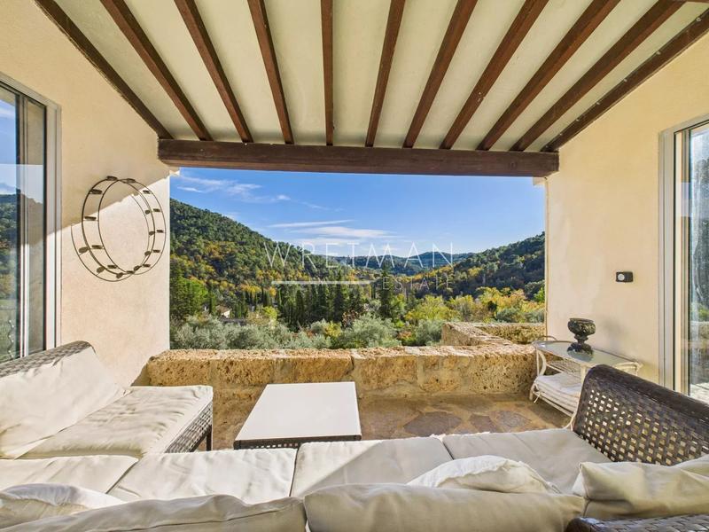 Maison - 141 m² - 5 pièces