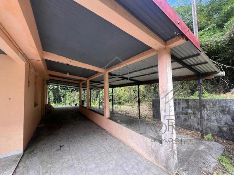 Maison - 100 m² - 6 pièces