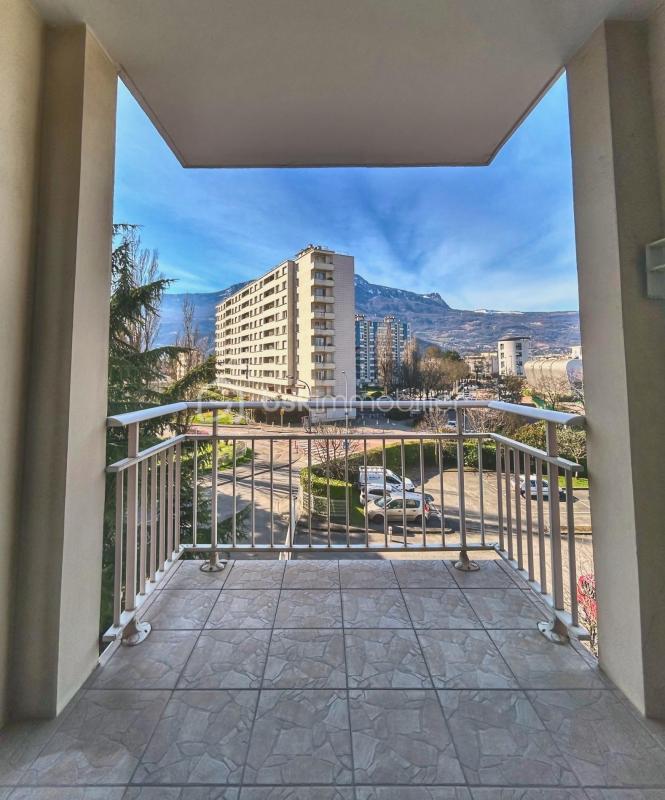 Appartement - 80 m² - 3 pièces