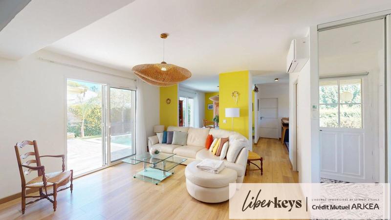 Maison - 110 m² - 6 pièces