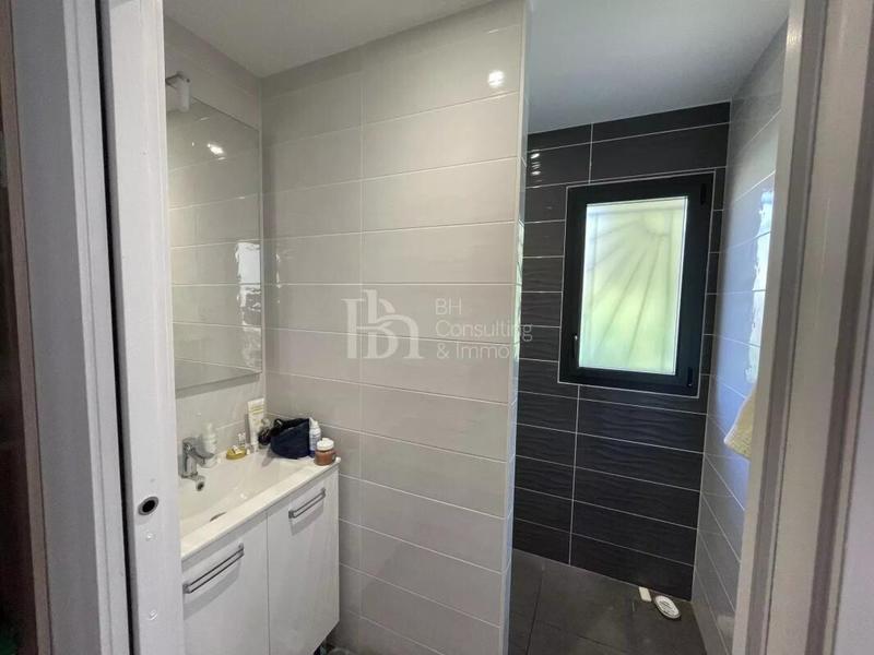 Maison - 83 m² - 4 pièces