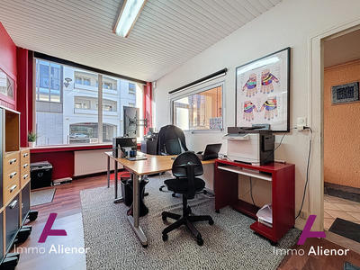 Local d'activités - 176 m²