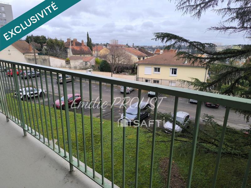 Appartement - 90 m² - 5 pièces