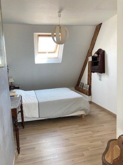 Maison - 170 m² - 8 pièces