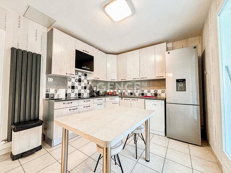 Maison - 87 m² - 5 pièces