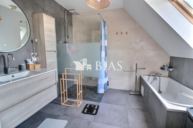 Maison - 129 m² - 6 pièces