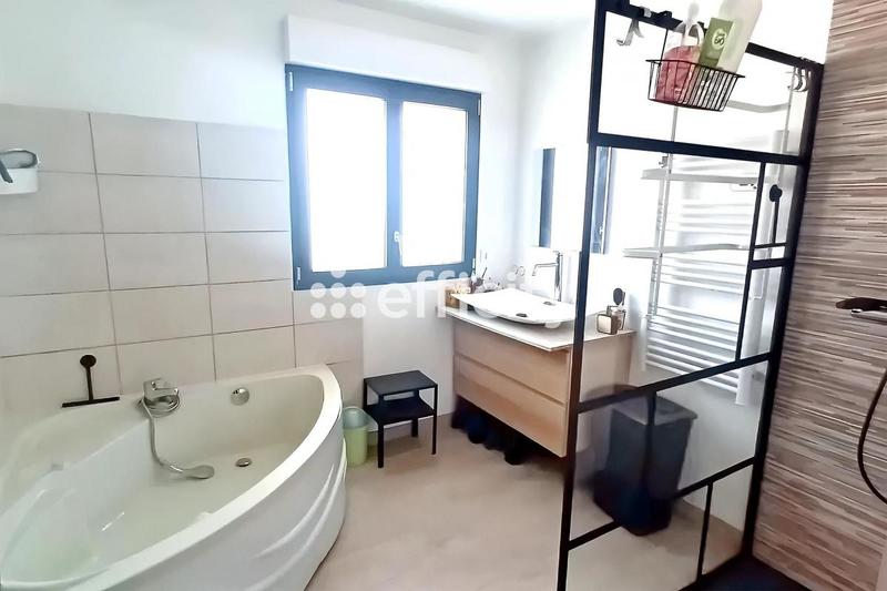 Maison - 111 m² - 5 pièces