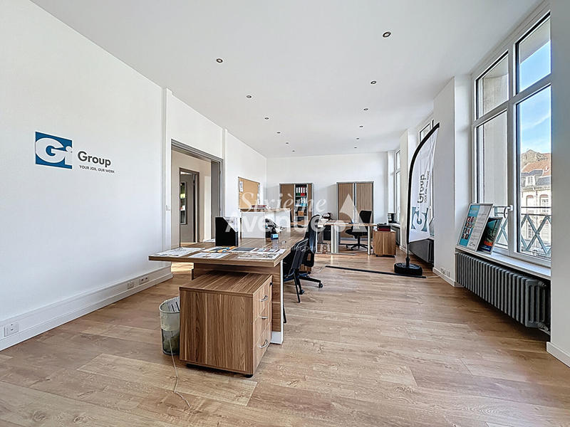 Local commercial - 111 m²