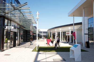 Local commercial - 1 494 m²