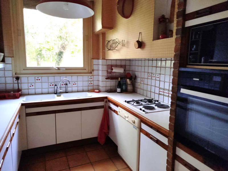 Maison - 195 m² - 13 pièces