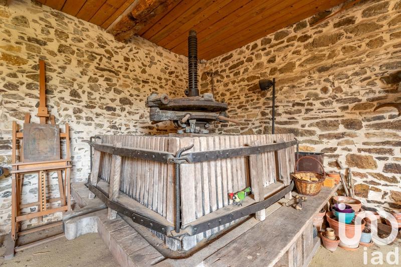 Maison - 265 m² - 9 pièces