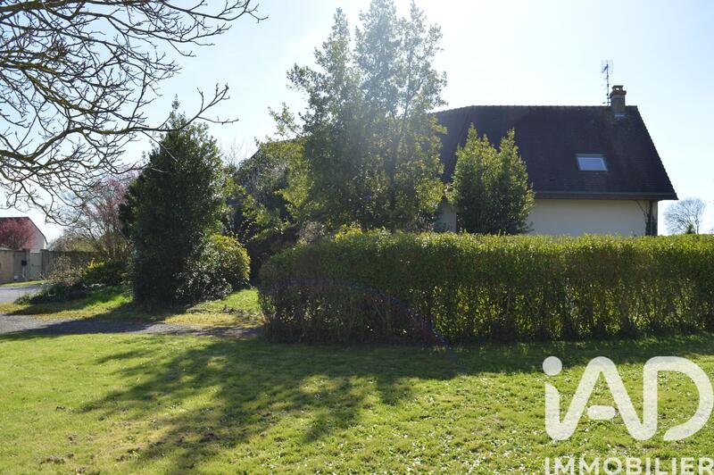 Maison - 215 m² - 8 pièces