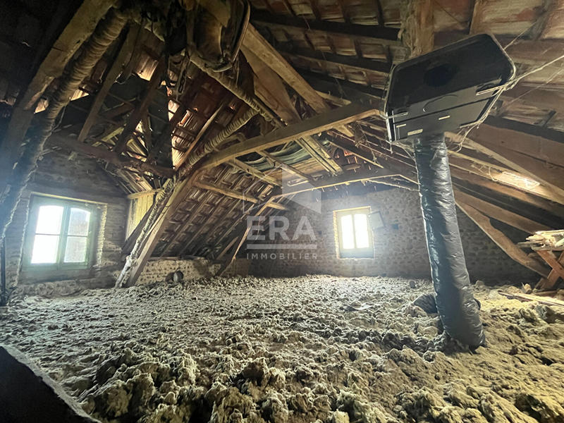 Maison - 203 m² - 9 pièces