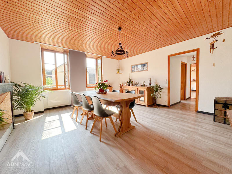 Appartement - 165 m² - 4 pièces