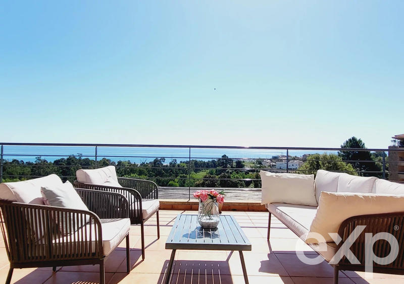 Villa - 224 m² - 8 pièces