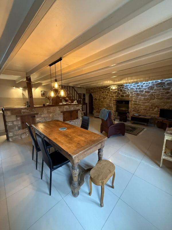 Maison - 160 m² - 8 pièces