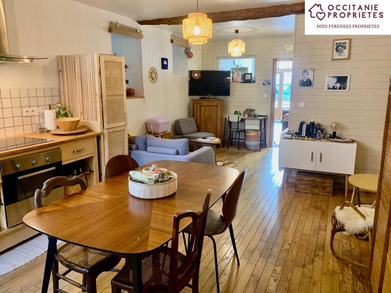 Appartement - 65 m² - 2 pièces