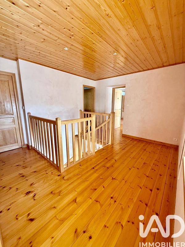 Maison - 140 m² - 5 pièces