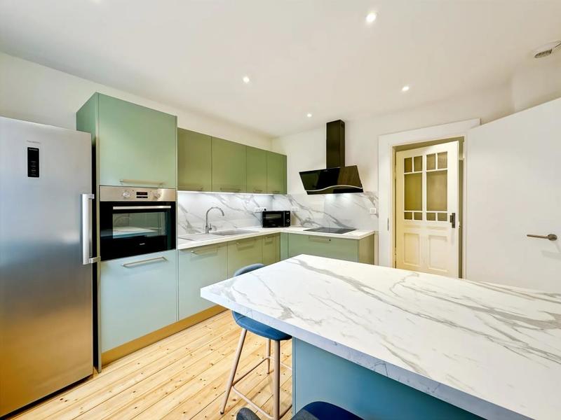 Maison - 158 m² - 10 pièces