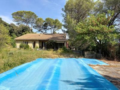 Villa - 308 m² - 10 pièces