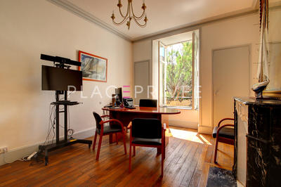 Bureau - 109 m² - 6 pièces