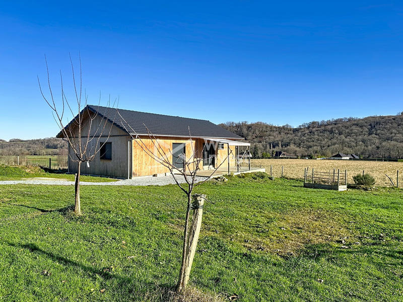 Maison - 96 m² - 4 pièces