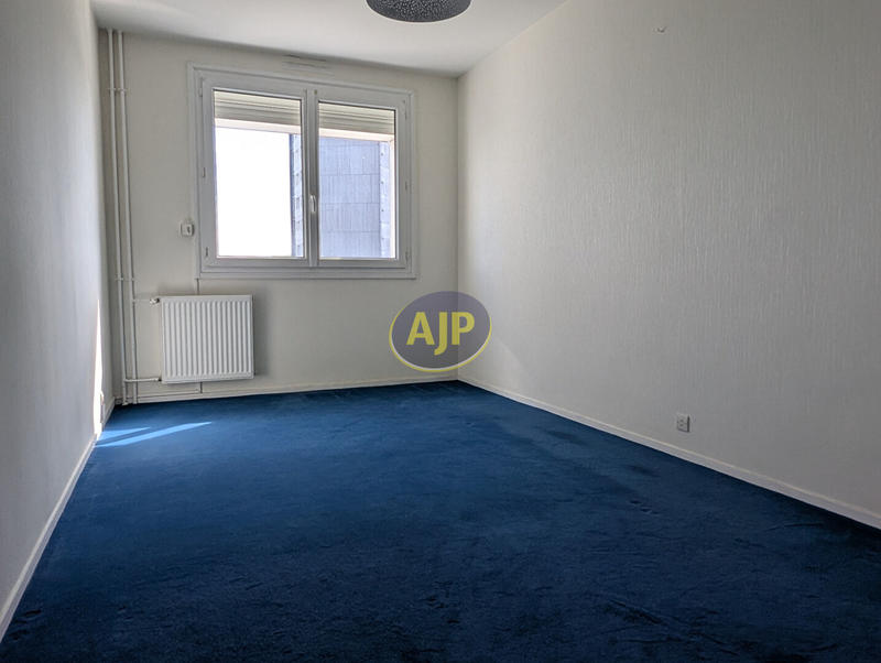 Appartement - 99 m² - 5 pièces