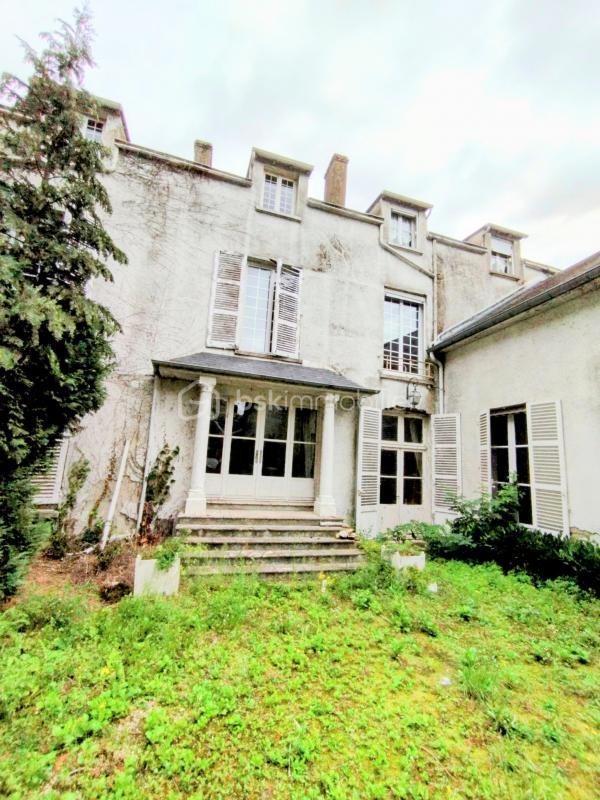 Maison - 480 m² - 14 pièces