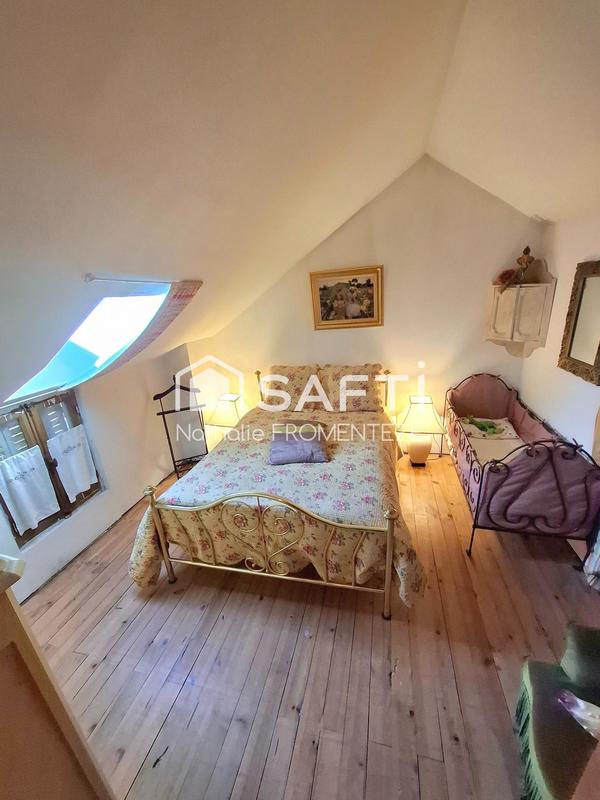 Maison - 191 m² - 10 pièces