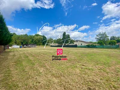 Terrain constructible - 1 506 m²