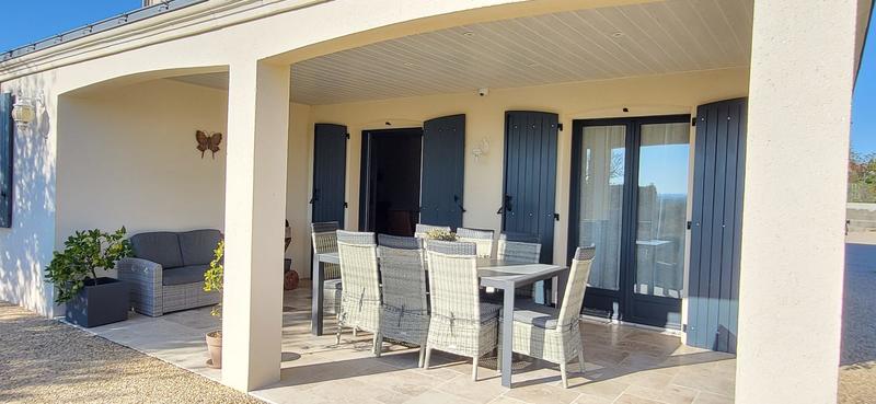 Maison traditionnelle - 166 m² - 6 pièces