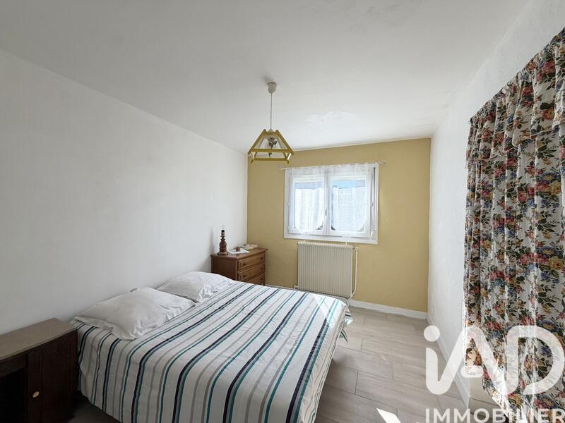 Maison - 90 m² - 4 pièces