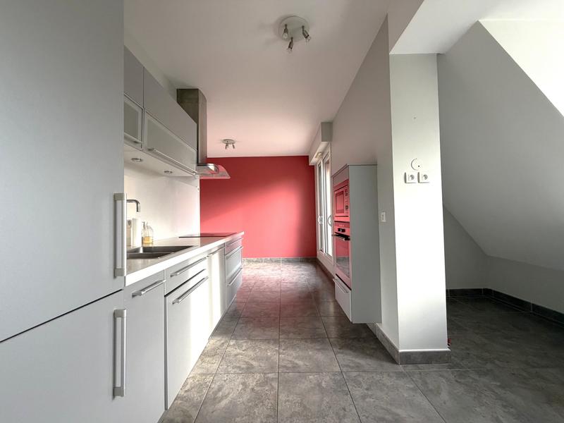 Appartement - 205 m² - 6 pièces