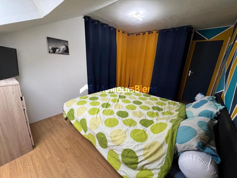 Propriété - 90 m² - 4 pièces