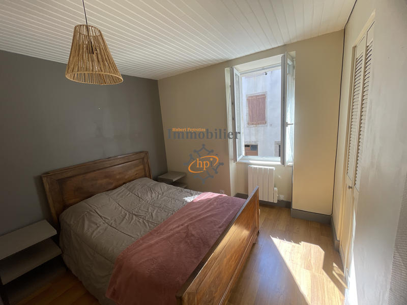 Maison - 159 m² - 11 pièces