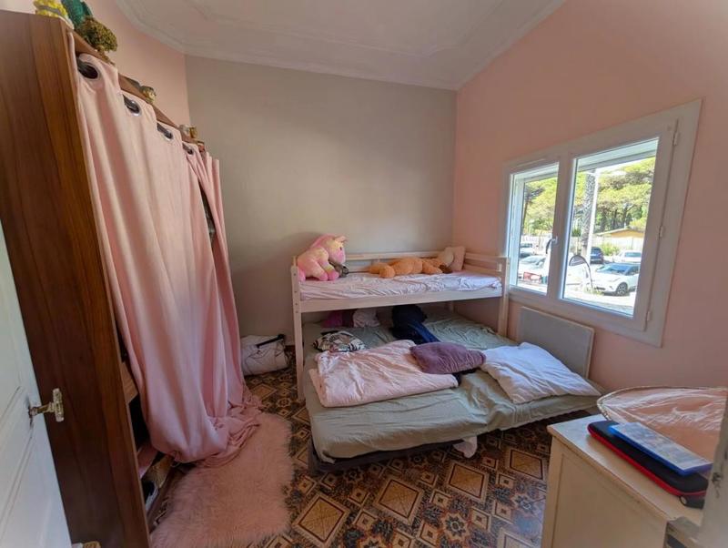 Appartement - 230 m² - 12 pièces