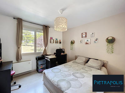 Appartement - 104 m² - 5 pièces