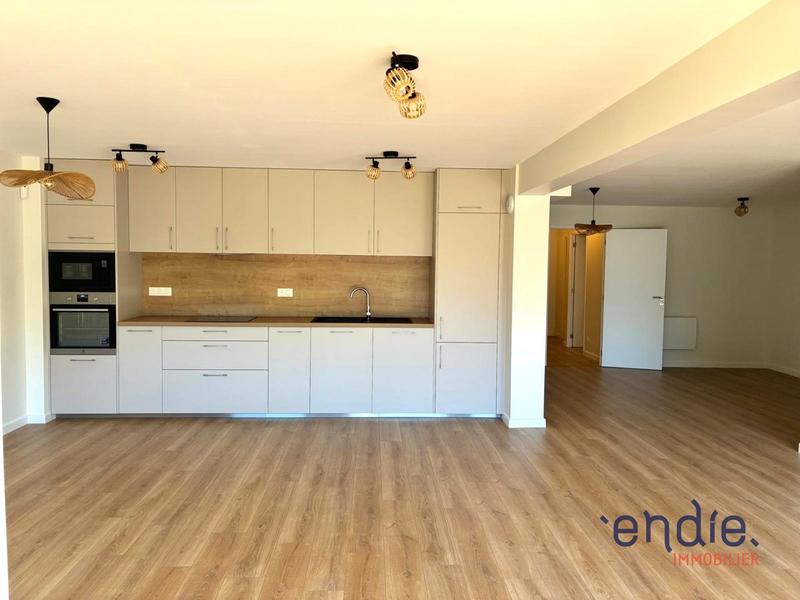 Appartement - 80 m² - 3 pièces