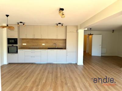 Appartement - 80 m² - 3 pièces